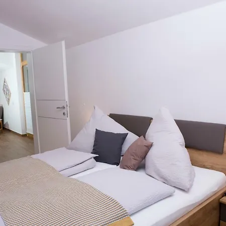 Oberschartlhof Apartmán *